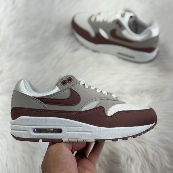 Nike Air Max 1 '87 Smokey Mauve Womens DZ2628-104 NEW Multi Sz - Picture 1 of 5